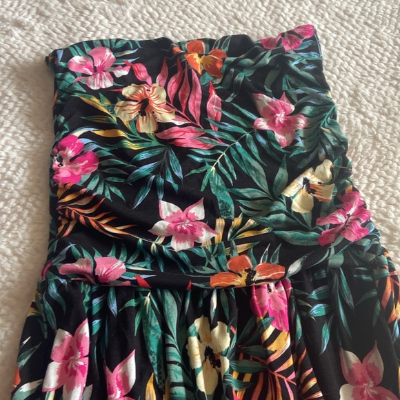 Tropical print beach Bandeau Maxi Dress with pockets - Picture 3 of 5